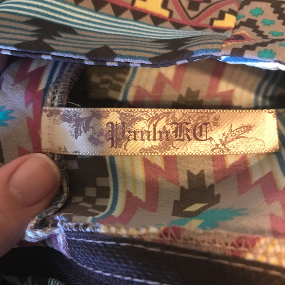 Shorts - Picture 3 of 3